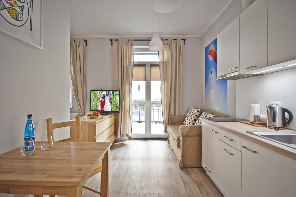 Apartamenty Leszno Лешно Екстер'єр фото
